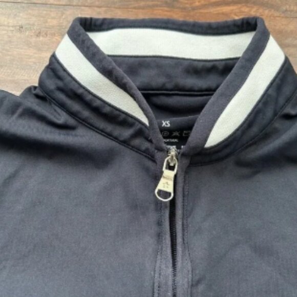 Lohla Sport The Carolyn ¾ Sleeve Shirt Size XS Navy Golf Tennis Pickleball - Picture 3 of 5